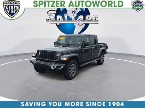 Used 2024 Jeep Gladiator Sport AWD/4WD image 4