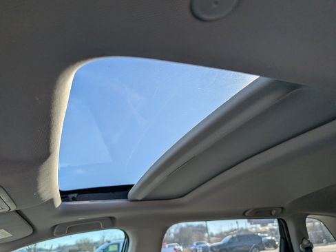 Used 2026 Honda CR-V EX-L image 11