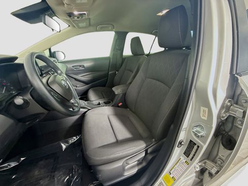 Used 2024 Toyota Corolla LE FWD image 21