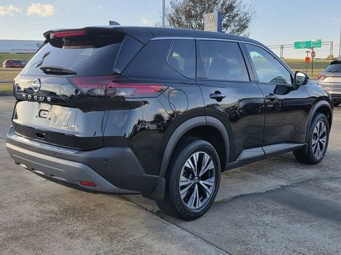 Used 2021 Nissan Rogue SV AWD/4WD image 4