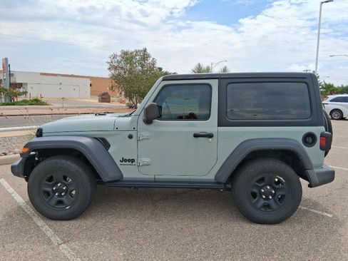 Used 2024 Jeep Wrangler Sport AWD/4WD image 2