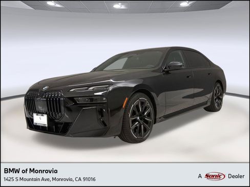Certified 2024 BMW 760i xDrive 760i xDrive image 1