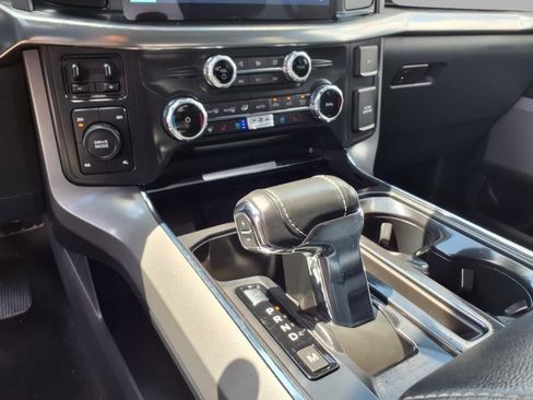 Used 2022 Ford F150 Lariat w/ Equipment Group 502A High image 9