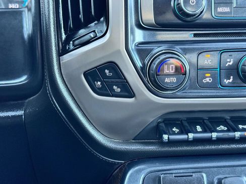 Used 2017 GMC Sierra 2500 Denali w/ Duramax Plus Package AWD/4WD image 38