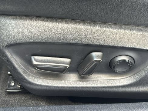 Used 2023 Toyota Camry SE FWD image 20