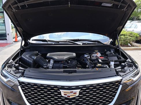 Used 2020 Cadillac XT6 Premium Luxury AWD/4WD image 20