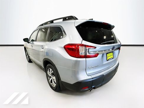Used 2024 Subaru Ascent Premium w/ Convenience Package AWD/4WD image 7
