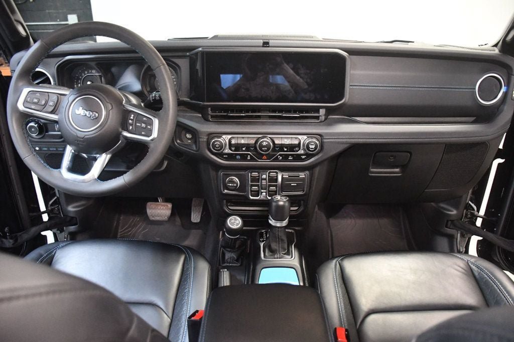 Used 2024 Jeep Wrangler High Altitude AWD/4WD image 5