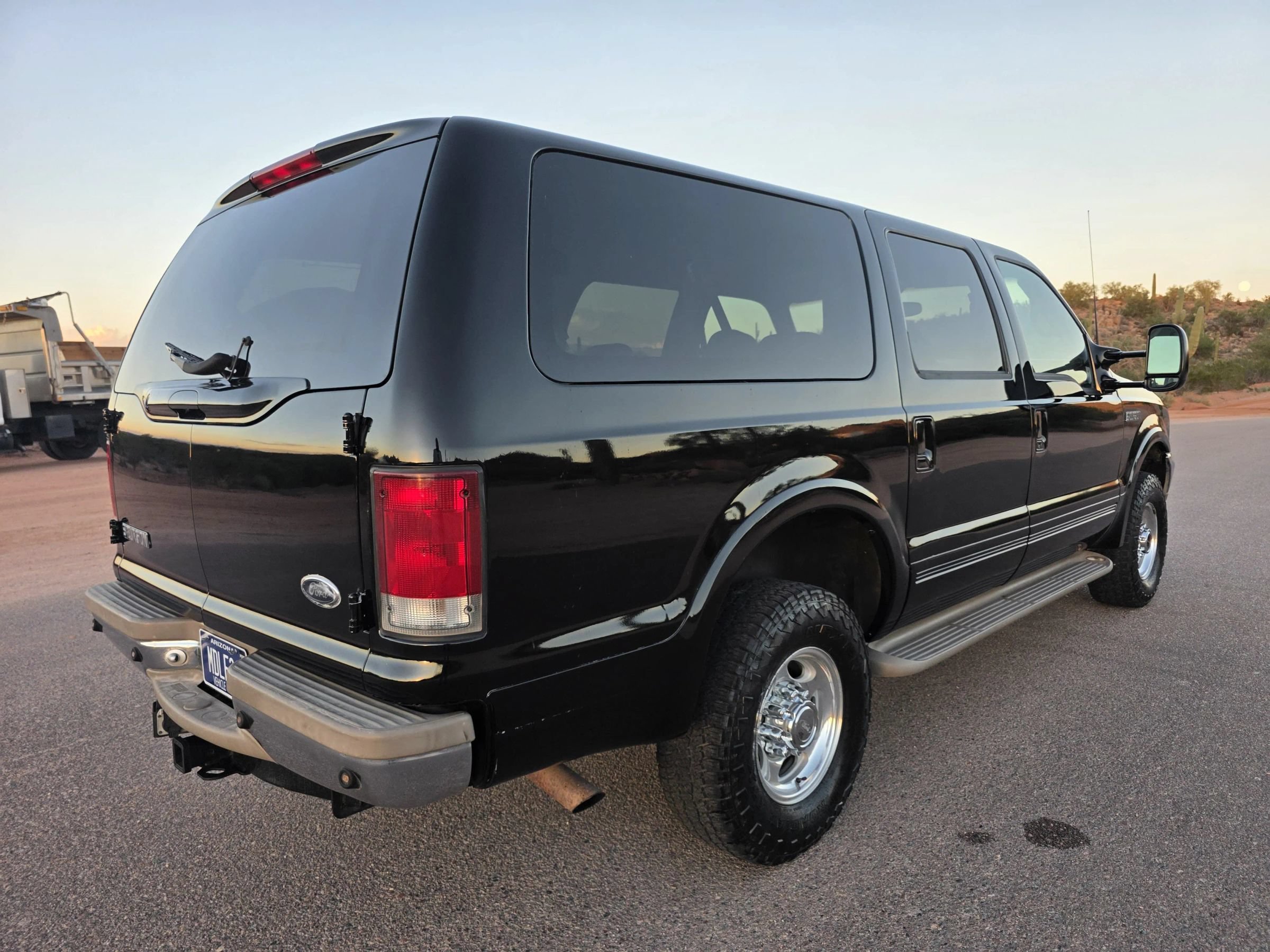 Used 2000 Ford Excursion Limited AWD/4WD image 5