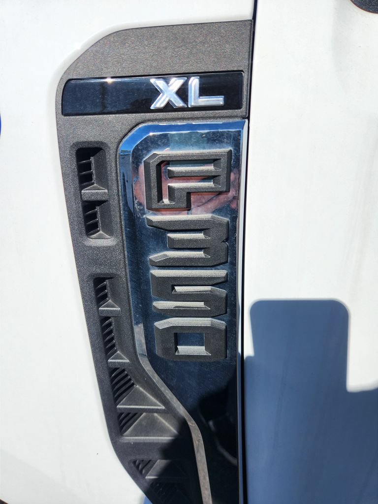 New 2025 Ford F350 XL w/ XL Chrome Package AWD/4WD image 32