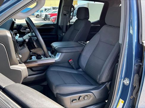 Used 2024 Chevrolet Silverado 1500 LT Trail Boss w/ Dark Appearance Package image 8