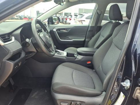 Certified 2025 Toyota RAV4 XLE AWD/4WD image 17