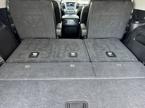Used 2018 GMC Yukon SLT AWD/4WD image 16