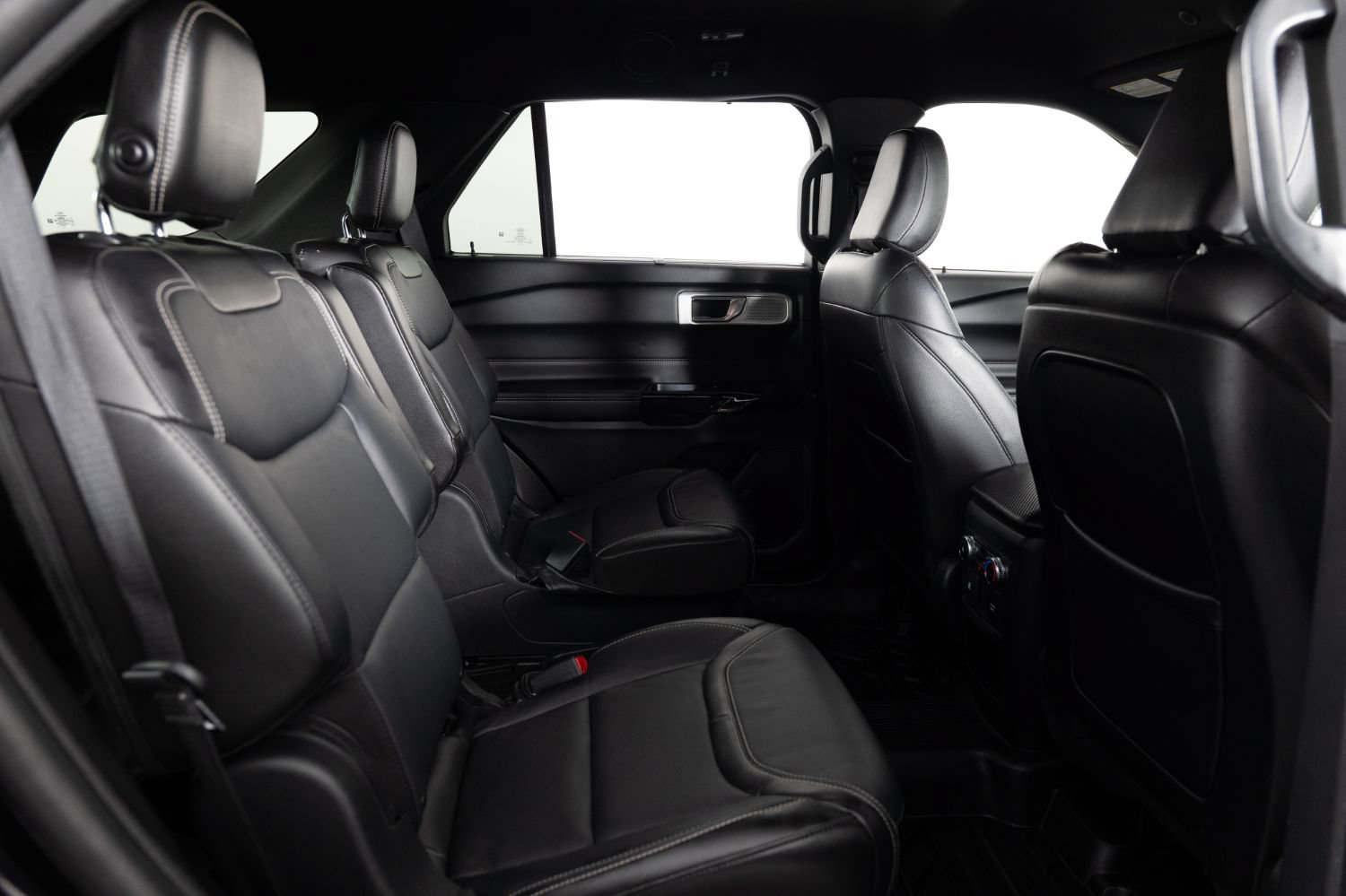 Used 2020 Ford Explorer ST w/ Premium Technology Package AWD/4WD image 23