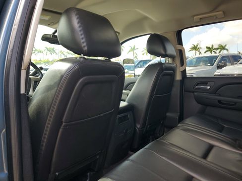 Used 2014 Chevrolet Silverado 2500 LTZ w/ LTZ Plus Package image 15