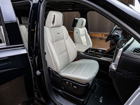 Used 2026 Cadillac Escalade V w/ LPO, Floor Liner Package AWD/4WD image 28