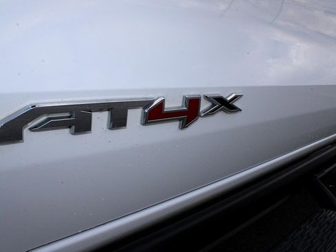 Used 2023 GMC Canyon AT4X image 9