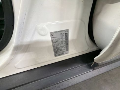 Used 2020 Nissan Rogue SV FWD image 32