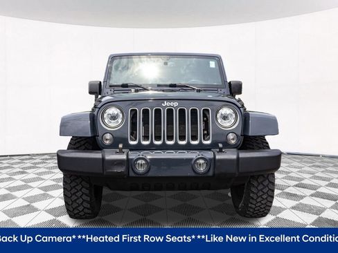 Used 2017 Jeep Wrangler Unlimited Sahara w/ Connectivity Group AWD/4WD image 5