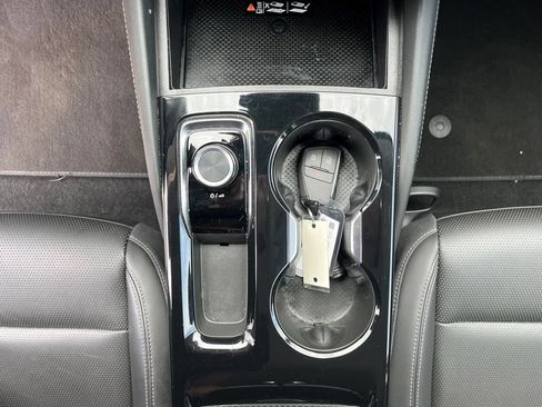 Used 2024 Buick Envision Preferred AWD/4WD image 25