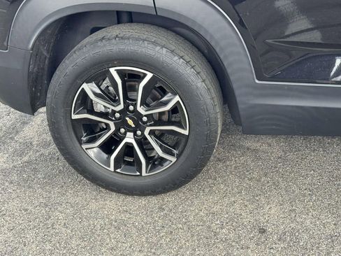 Used 2023 Chevrolet TrailBlazer ACTIV w/ Convenience Package FWD image 9