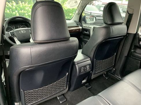 Certified 2022 Toyota 4Runner Limited AWD/4WD image 10