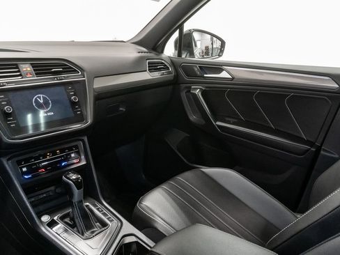 Used 2024 Volkswagen Tiguan SE R-Line w/ MDO Package, Three-Row image 12