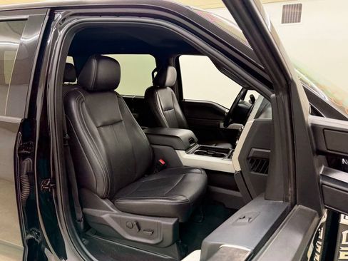 Used 2022 Ford F250 Lariat w/ Chrome Package AWD/4WD image 9