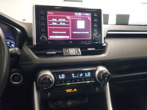 Used 2021 Toyota RAV4 XLE Premium w/ Carpet Mat Package (TMS) image 27