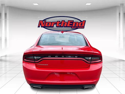 Used 2023 Dodge Charger SXT image 4