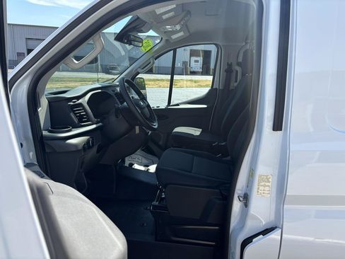 Used 2025 Ford Transit 250 Low Roof w/ Exterior Upgrade Package RWD image 9