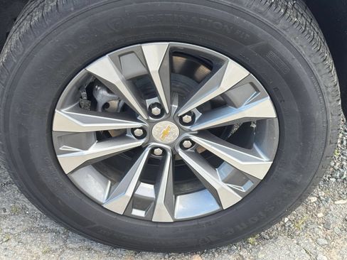 Used 2025 Chevrolet Equinox LT FWD image 29