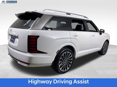 Used 2026 Hyundai Palisade Calligraphy FWD image 5