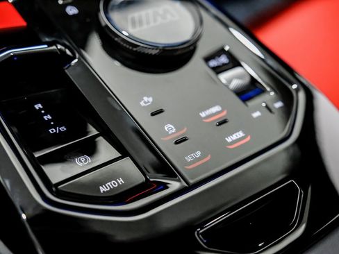 Used 2025 BMW M5 w/ Carbon Package image 22