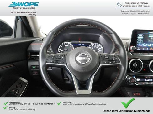 Used 2025 Nissan Sentra SR w/ SR Premium Package FWD image 17
