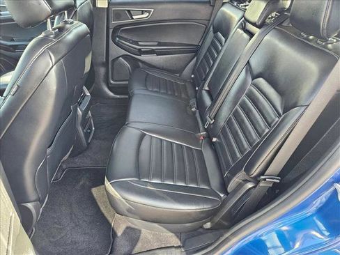 Used 2022 Ford Edge SEL image 16