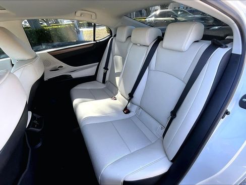 Used 2024 Lexus ES 350 w/ Premium Package image 20