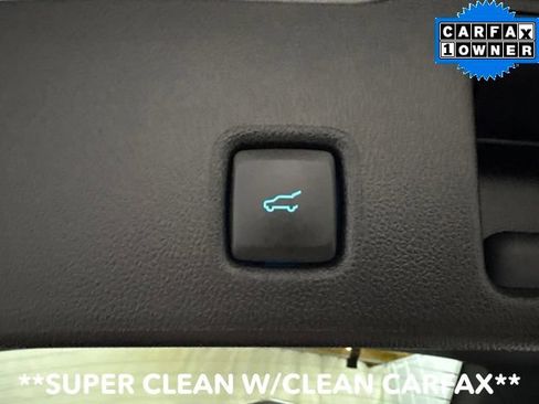 Used 2024 Ford Escape ST-Line w/ Tech Pack #1 AWD/4WD image 11