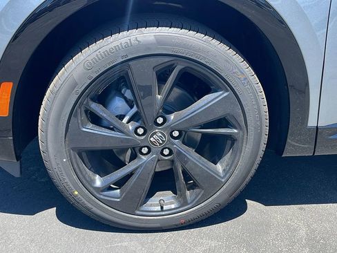 New 2025 Buick Envision Sport Touring image 9