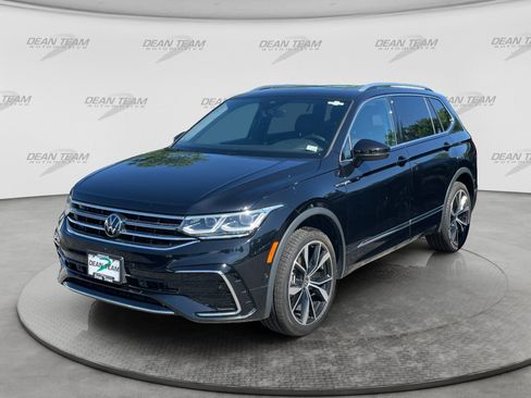 Used 2022 Volkswagen Tiguan SEL R-Line AWD/4WD image 3