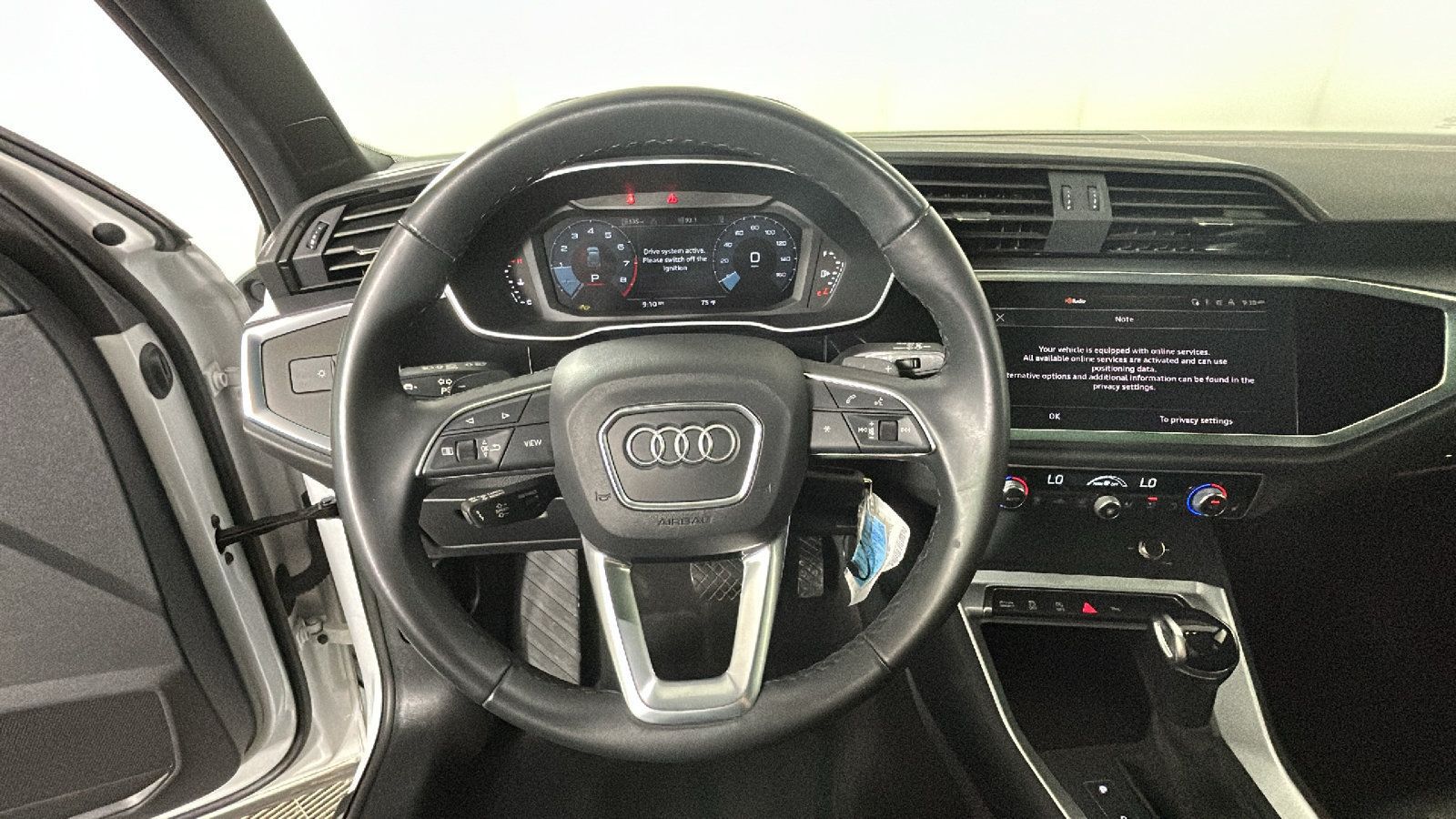 Used 2025 Audi Q3 2.0T Premium AWD/4WD image 15