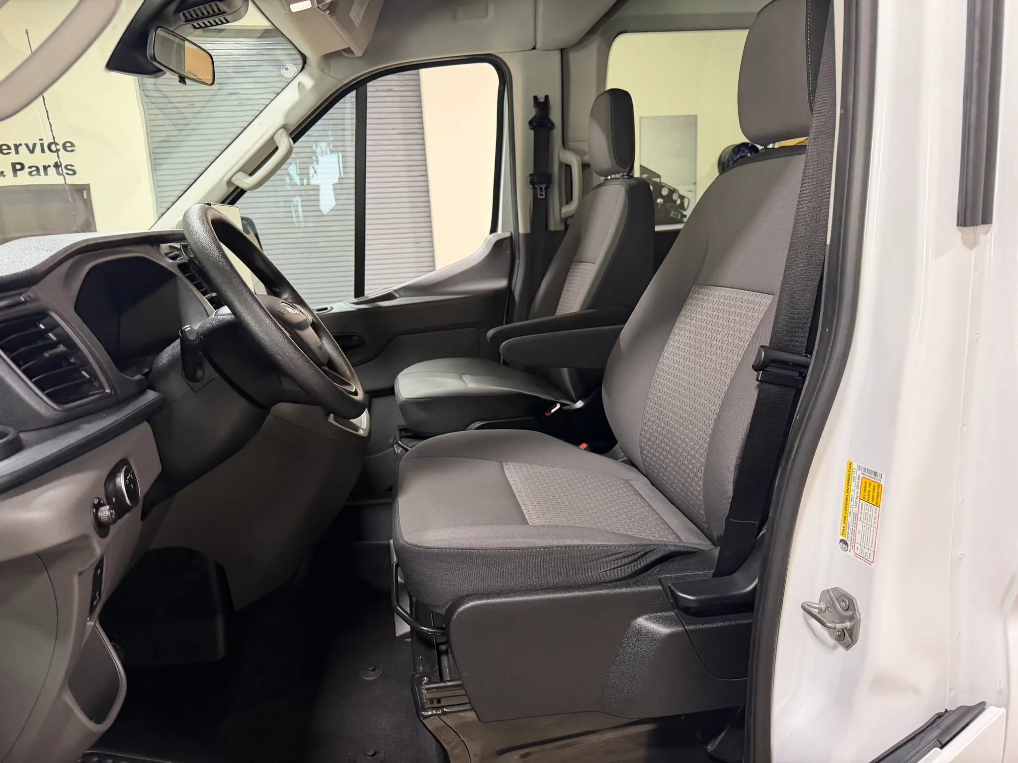 Used 2024 Ford Transit 350 XLT RWD image 20