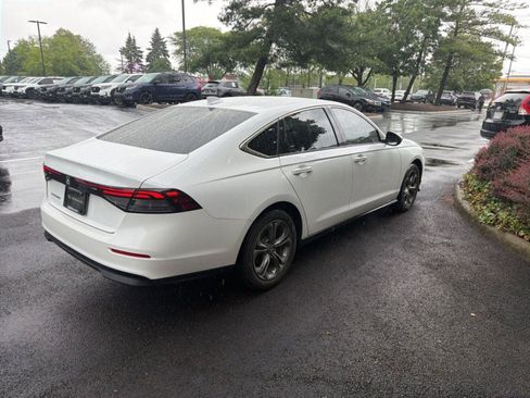 Certified 2023 Honda Accord EX image 18