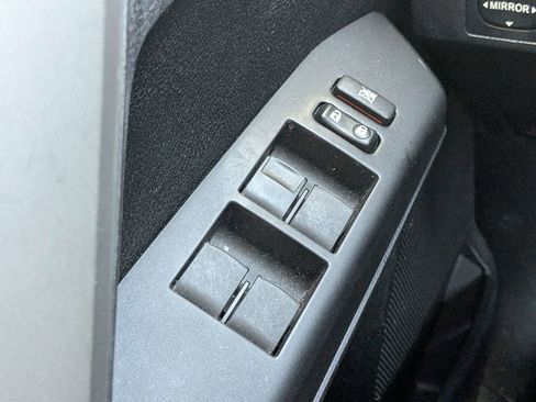 Used 2017 Toyota RAV4 LE image 22