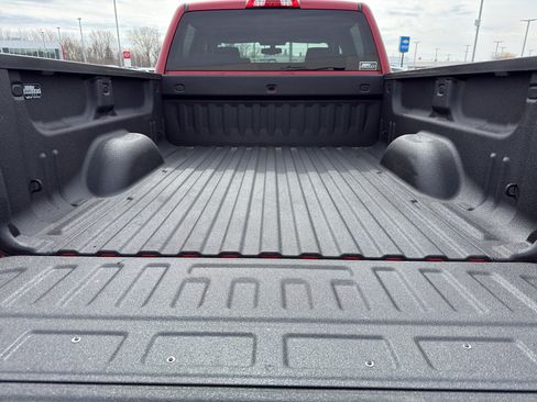 Used 2019 Chevrolet Silverado 2500 LT w/ LT Convenience Package image 8