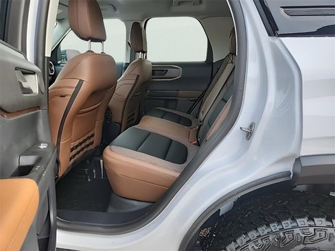 New 2025 Ford Bronco Sport Outer Banks w/ Sasquatch Outer Banks Package image 16