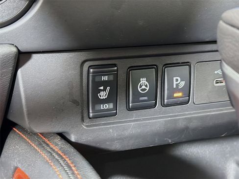 Used 2025 Nissan Frontier PRO-4X w/ Pro Convenience Package AWD/4WD image 20