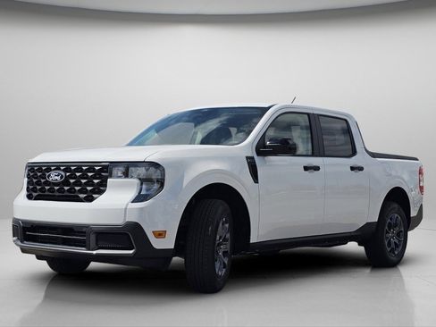 New 2026 Ford Maverick XLT w/ XLT Luxury Package AWD/4WD image 16