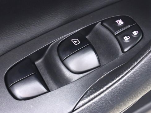 Used 2017 Nissan Altima 2.5 SR image 24