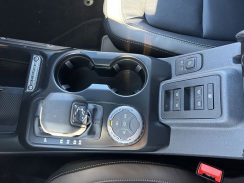 New 2025 Ford Bronco Outer Banks image 22